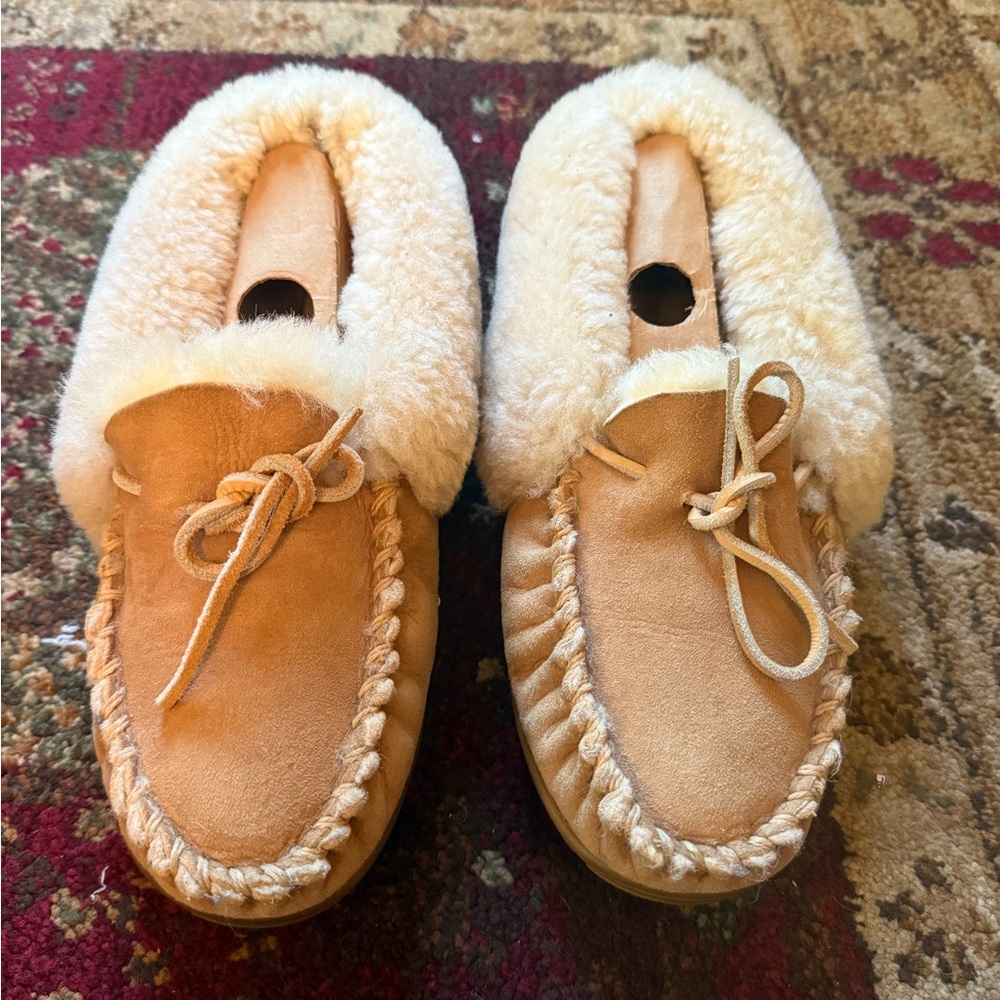 L.L. Bean Womens Wicked Good Moccasins